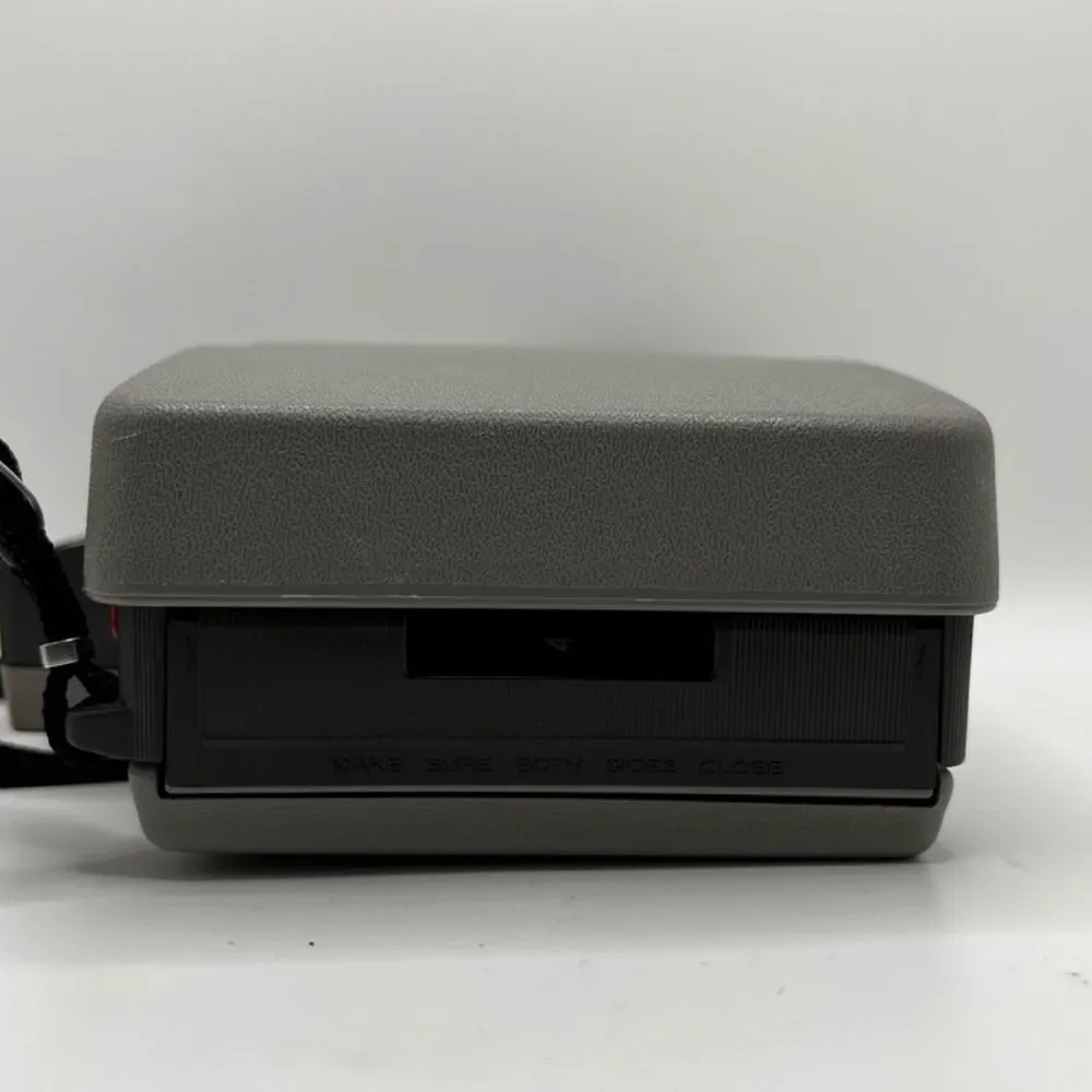 Polaroid Model 420 Vintage Instant Film Camera Packfilm